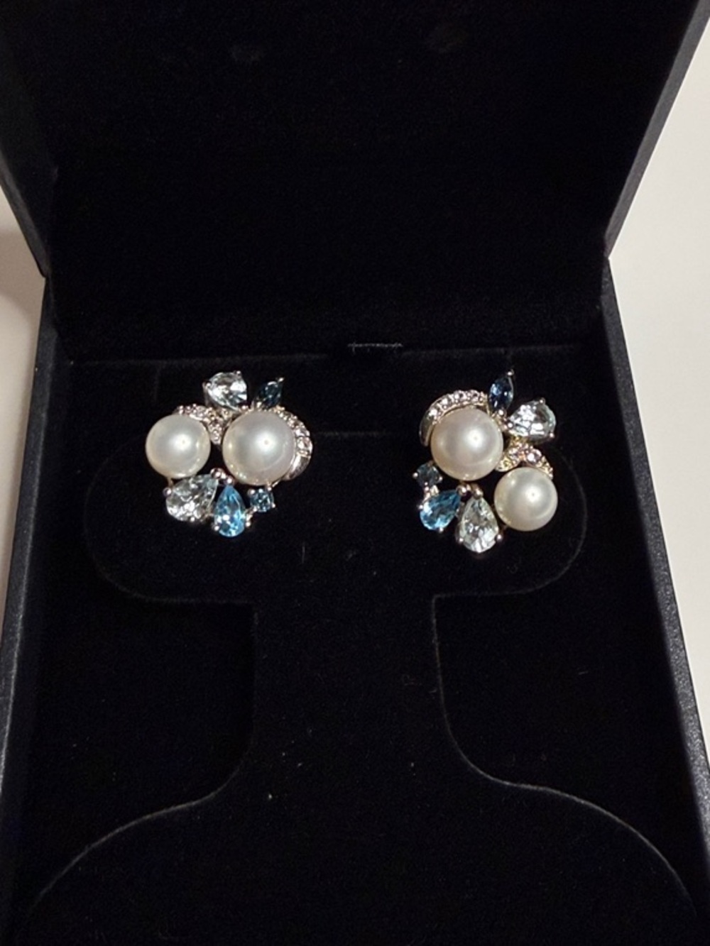 Sterling silver Pearl and Blue Crystal Cluster Stud Earrings - Women Jewelry